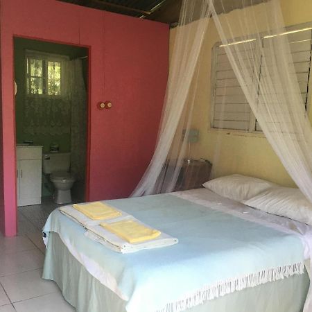 Easymans' Winifred Beach Chalets Port Antonio Ngoại thất bức ảnh